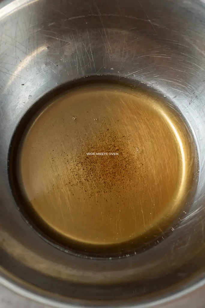 Bacon oil in bowl