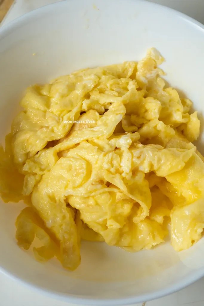 Cooked eggs in bowl
