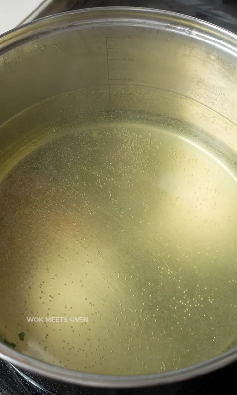 Water spinach broth remains clear