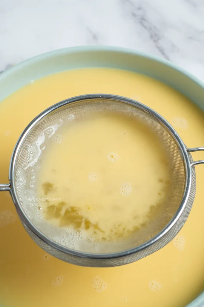 Egg impurities stuck in sieve