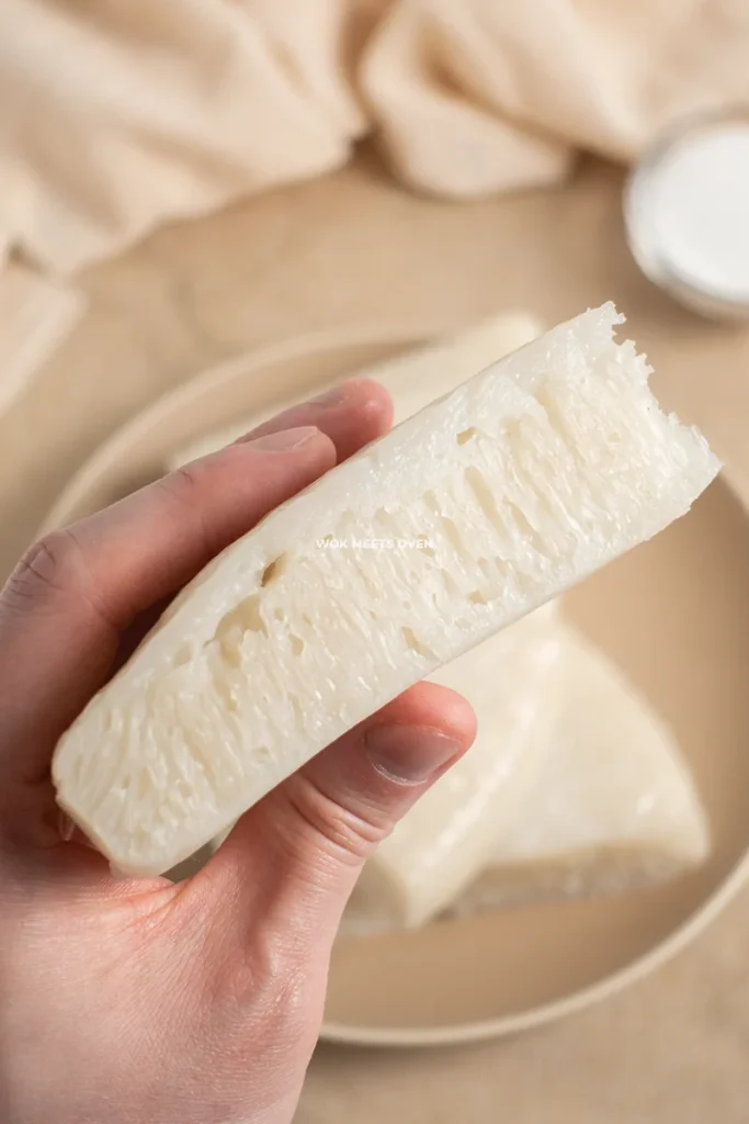 Another image of white sugar sponge cake