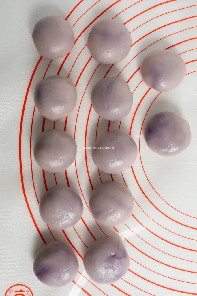 Finished shaping all snow skin moon cakes