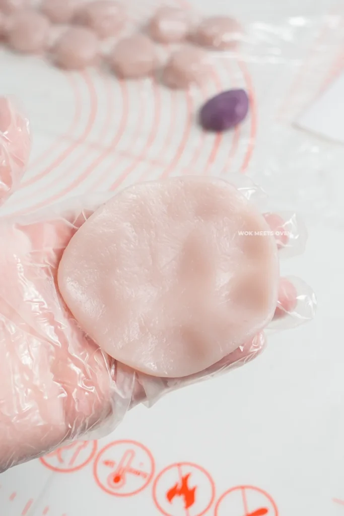 Finished flatten snow skin dough ball