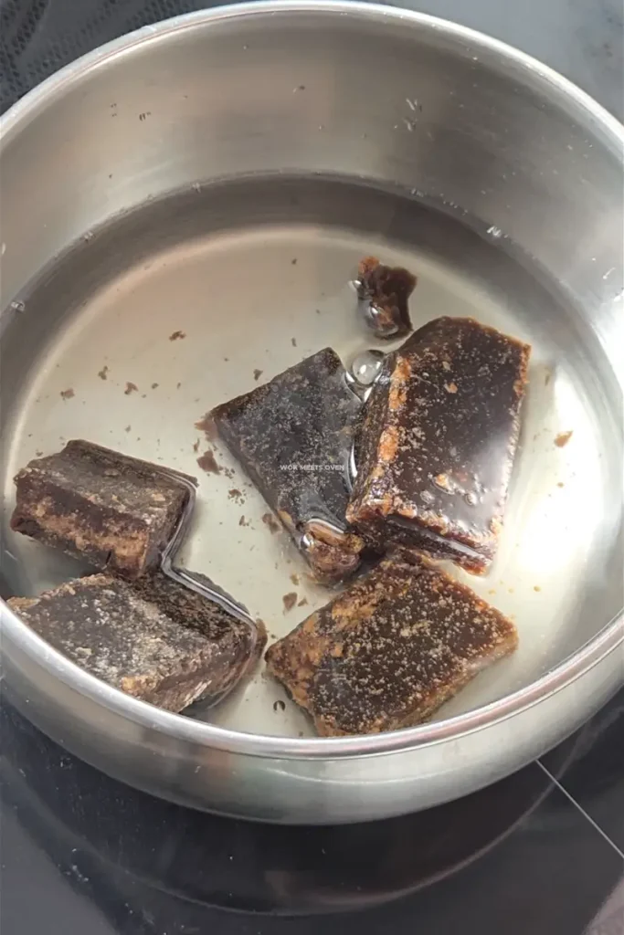 brown sugar added to pot of water