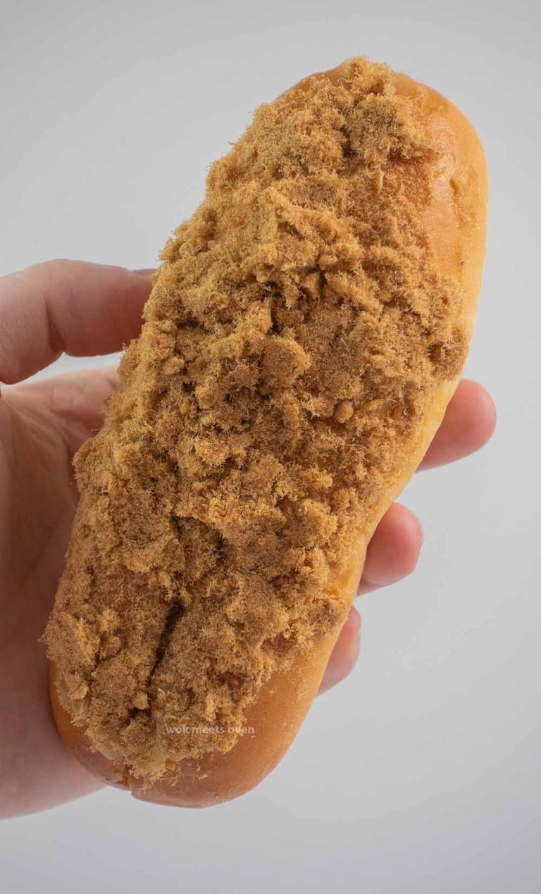 Pork floss bun