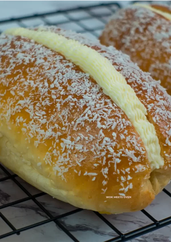 Chinese coconut cream bun