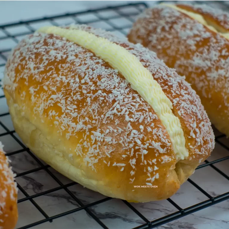 Chinese coconut cream bun