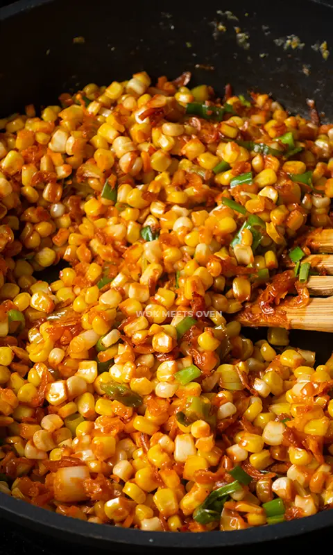 Finished stir-frying corn kernels