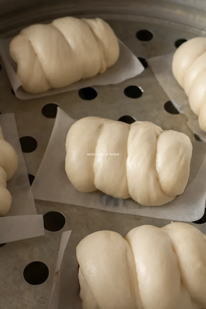 Finished steamed buns pic