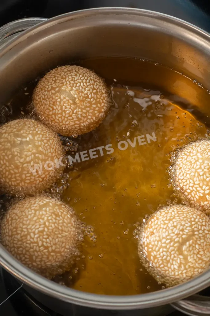 Finished frying sesame balls