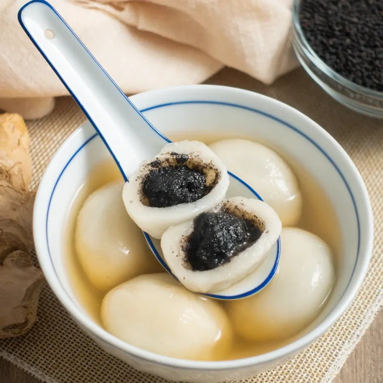 Tang yuan with black sesame filling featured image