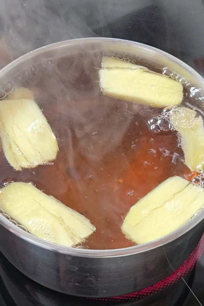 Finished making ginger sugar syrup in pot