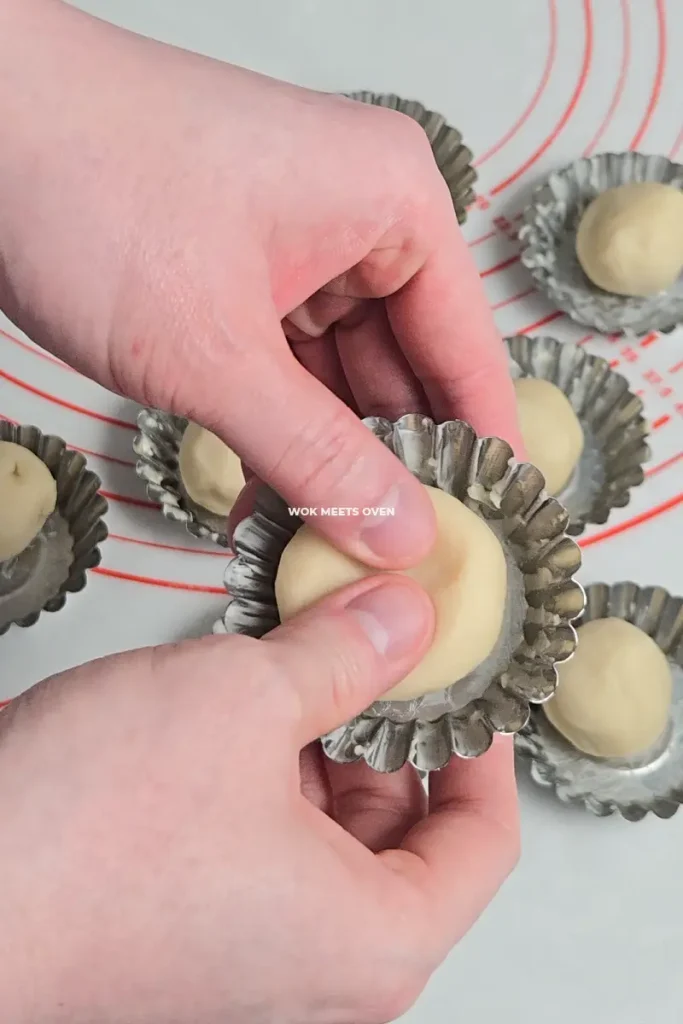 Shaping tart mold 1